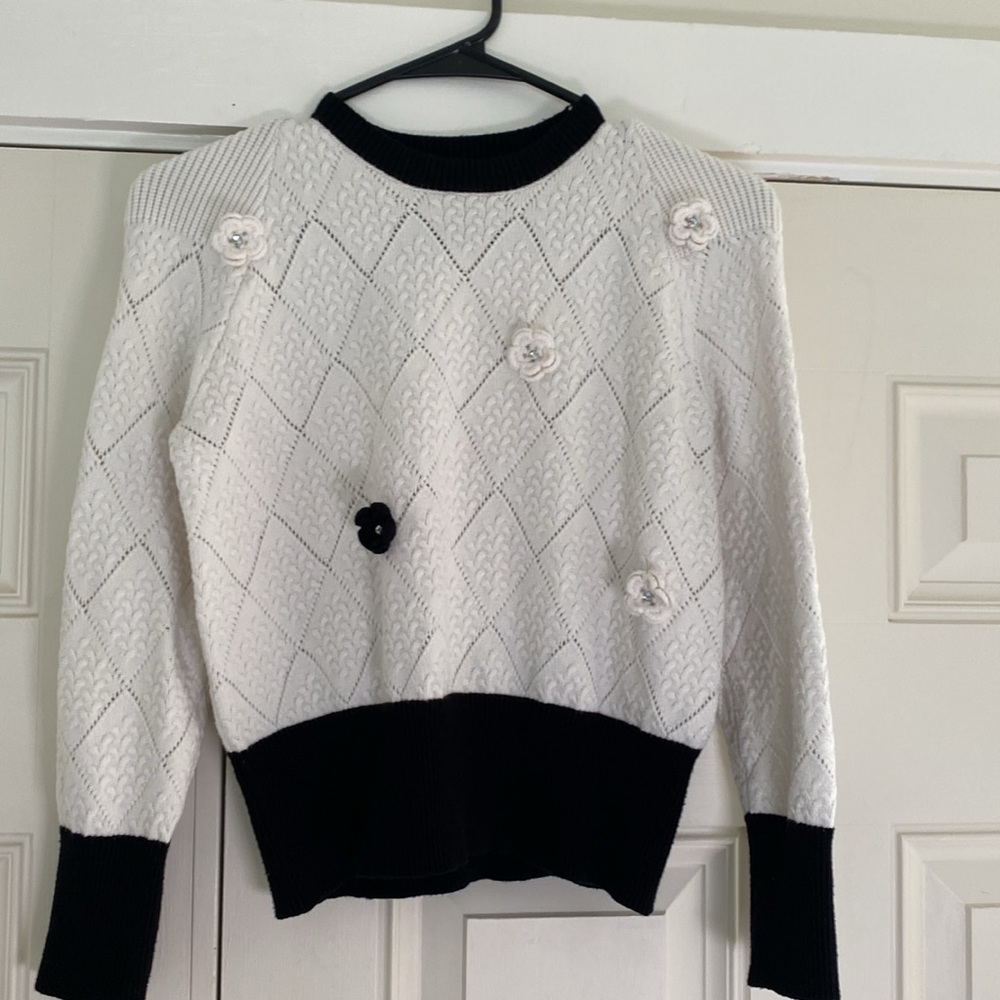 Nancy Yang floral crochet sweater